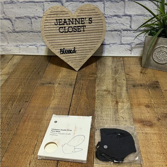 New Lululemon Double Strap Face Mask Black One Size NEW SEALED unisex - Picture 5 of 5